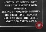 Standbild britischen Manchesters besetzen erfassten deutschen Gräben Mametz Frankreich, 1916, aus Sekunde 45 historischem Filmmaterial Videoclip 65675048378