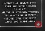 Standbild britischen Manchesters besetzen erfassten deutschen Gräben Mametz Frankreich, 1916, aus Sekunde 49 historischem Filmmaterial Videoclip 65675048378