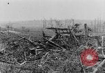 Standbild angeschlagenen deutschen Festungen Fricourt Frankreich, 1916, aus Sekunde 51 historischem Filmmaterial Videoclip 65675048379