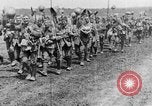 Image British Worcestershire Regiment se déplaçant sur les lignes de front France, 1916, de la seconde 31 séquences d'archives historiques vidéo 65675048386