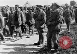 Image British Worcestershire Regiment se déplaçant sur les lignes de front France, 1916, de la seconde 44 séquences d'archives historiques vidéo 65675048386