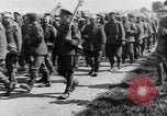 Image British Worcestershire Regiment se déplaçant sur les lignes de front France, 1916, de la seconde 55 séquences d'archives historiques vidéo 65675048386