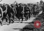 Image British Worcestershire Regiment se déplaçant sur les lignes de front France, 1916, de la seconde 57 séquences d'archives historiques vidéo 65675048386