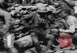 Image blessé des soldats britanniques traités à dressing station Minden France, 1916, de la seconde 10 séquences d'archives historiques vidéo 65675048388