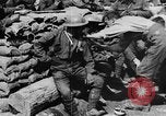 Image blessé des soldats britanniques traités à dressing station Minden France, 1916, de la seconde 11 séquences d'archives historiques vidéo 65675048388