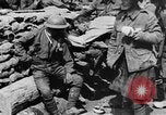 Image blessé des soldats britanniques traités à dressing station Minden France, 1916, de la seconde 13 séquences d'archives historiques vidéo 65675048388