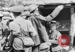 Image blessé des soldats britanniques traités à dressing station Minden France, 1916, de la seconde 31 séquences d'archives historiques vidéo 65675048388