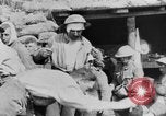 Image blessé des soldats britanniques traités à dressing station Minden France, 1916, de la seconde 35 séquences d'archives historiques vidéo 65675048388