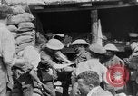 Image blessé des soldats britanniques traités à dressing station Minden France, 1916, de la seconde 57 séquences d'archives historiques vidéo 65675048388