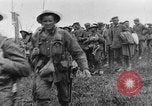 Image British Police Combat round up prisonniers de guerre allemands France, 1916, de la seconde 9 séquences d'archives historiques vidéo 65675048389