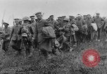 Image British Police Combat round up prisonniers de guerre allemands France, 1916, de la seconde 12 séquences d'archives historiques vidéo 65675048389