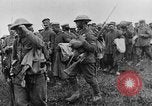 Image British Police Combat round up prisonniers de guerre allemands France, 1916, de la seconde 19 séquences d'archives historiques vidéo 65675048389