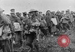 Image British Police Combat round up prisonniers de guerre allemands France, 1916, de la seconde 20 séquences d'archives historiques vidéo 65675048389