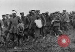 Image British Police Combat round up prisonniers de guerre allemands France, 1916, de la seconde 22 séquences d'archives historiques vidéo 65675048389