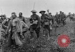 Image British Police Combat round up prisonniers de guerre allemands France, 1916, de la seconde 32 séquences d'archives historiques vidéo 65675048389