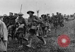 Image British Police Combat round up prisonniers de guerre allemands France, 1916, de la seconde 33 séquences d'archives historiques vidéo 65675048389
