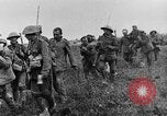 Image British Police Combat round up prisonniers de guerre allemands France, 1916, de la seconde 35 séquences d'archives historiques vidéo 65675048389