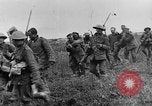 Image British Police Combat round up prisonniers de guerre allemands France, 1916, de la seconde 36 séquences d'archives historiques vidéo 65675048389