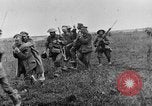 Image British Police Combat round up prisonniers de guerre allemands France, 1916, de la seconde 39 séquences d'archives historiques vidéo 65675048389