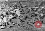 Image British Police Combat round up prisonniers de guerre allemands France, 1916, de la seconde 47 séquences d'archives historiques vidéo 65675048389