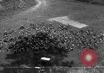 Standbild US-Truppen der 106th Infanterie an religiösen Dienst Frankreich, 1918, aus Sekunde 5 historischem Filmmaterial Videoclip 65675048397