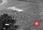 Standbild US-Truppen der 106th Infanterie an religiösen Dienst Frankreich, 1918, aus Sekunde 20 historischem Filmmaterial Videoclip 65675048397