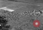 Standbild US-Truppen der 106th Infanterie an religiösen Dienst Frankreich, 1918, aus Sekunde 25 historischem Filmmaterial Videoclip 65675048397