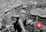 Standbild Soldaten feuern 6 Zoll Mörser Frankreich, 1918, aus Sekunde 6 historischem Filmmaterial Videoclip 65675048419