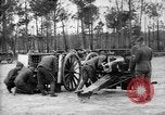 Immagine di Il francese 75 campo di pistola e cassettone United States USA, 1918, secondo 8 filmato di repertorio 65675048423