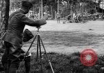 Immagine di Il francese 75 campo di pistola e cassettone United States USA, 1918, secondo 14 filmato di repertorio 65675048423