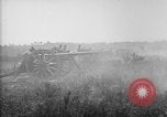 Immagine di American gunners fire batteria francese di 75 pezzi di campo United States USA, 1918, secondo 14 filmato di repertorio 65675048424