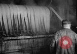 Standbild Waschen der Gardinen United States USA, 1918, aus Sekunde 7 historischem Filmmaterial Videoclip 65675048434