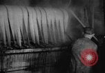 Standbild Waschen der Gardinen United States USA, 1918, aus Sekunde 14 historischem Filmmaterial Videoclip 65675048434