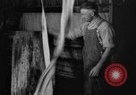 Standbild Waschen der Gardinen United States USA, 1918, aus Sekunde 19 historischem Filmmaterial Videoclip 65675048434
