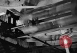 Standbild Waschen der Gardinen United States USA, 1918, aus Sekunde 54 historischem Filmmaterial Videoclip 65675048434