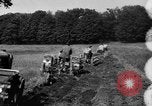 Immagine di Righe di trattori United States USA, 1917, secondo 3 filmato di repertorio 65675048439