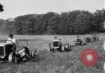 Immagine di Righe di trattori United States USA, 1917, secondo 9 filmato di repertorio 65675048439