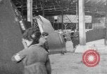 Image DH 4 avions assemblé par femmes françaises Romorantin France, 1918, de la seconde 12 séquences d'archives historiques vidéo 65675048443