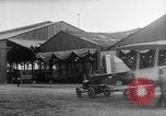 Standbild General de L'Espee an Army Air Service Center Romorantin Frankreich, 1918, aus Sekunde 16 historischem Filmmaterial Videoclip 65675048444
