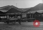 Standbild General de L'Espee an Army Air Service Center Romorantin Frankreich, 1918, aus Sekunde 25 historischem Filmmaterial Videoclip 65675048444