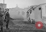 Standbild Ersten Weltkrieg era Mark VIII Tank testen Bridgeport Connecticut USA, 1918, aus Sekunde 7 historischem Filmmaterial Videoclip 65675048448