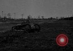 Standbild Ford 2-Mann Tank Highland Park Michigan USA, 1918, aus Sekunde 5 historischem Filmmaterial Videoclip 65675048451