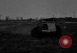 Standbild Ford 2-Mann Tank Highland Park Michigan USA, 1918, aus Sekunde 7 historischem Filmmaterial Videoclip 65675048451