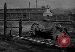 Standbild Ford 2-Mann Tank Highland Park Michigan USA, 1918, aus Sekunde 13 historischem Filmmaterial Videoclip 65675048451