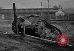 Standbild Ford 2-Mann Tank Highland Park Michigan USA, 1918, aus Sekunde 15 historischem Filmmaterial Videoclip 65675048451