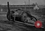 Standbild Ford 2-Mann Tank Highland Park Michigan USA, 1918, aus Sekunde 16 historischem Filmmaterial Videoclip 65675048451