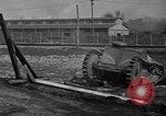Standbild Ford 2-Mann Tank Highland Park Michigan USA, 1918, aus Sekunde 26 historischem Filmmaterial Videoclip 65675048451