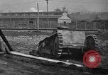 Standbild Ford 2-Mann Tank Highland Park Michigan USA, 1918, aus Sekunde 32 historischem Filmmaterial Videoclip 65675048451