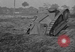 Standbild Ford 2-Mann Tank Highland Park Michigan USA, 1918, aus Sekunde 50 historischem Filmmaterial Videoclip 65675048451
