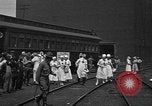 Standbild Rote Kreuz Kantine Services rail road car United States USA, 1918, aus Sekunde 6 historischem Filmmaterial Videoclip 65675048460